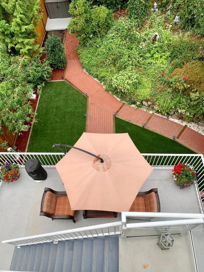 Beautiful Modern Suite North Vancouver Dış mekan fotoğraf