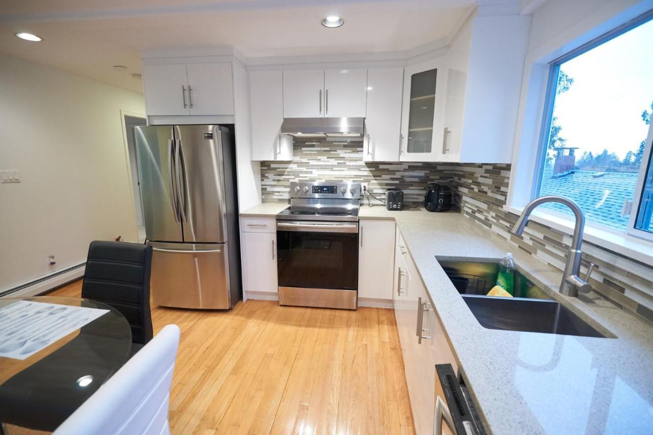 Beautiful Modern Suite North Vancouver Dış mekan fotoğraf